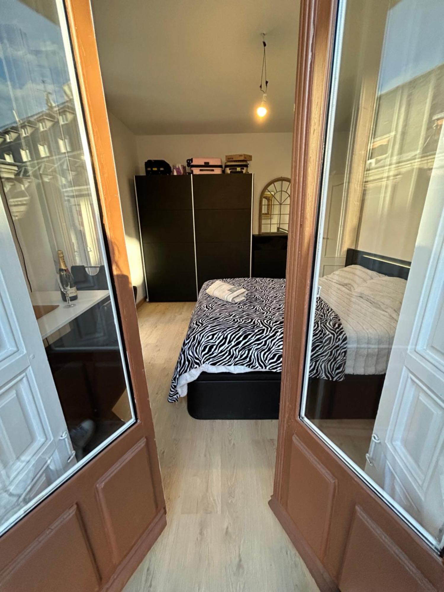 Room In Plaza Mayor Madryt Zewnętrze zdjęcie